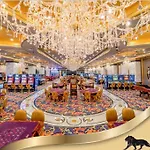 Hotel Royal Marina Luxe Hotel & Casino & Yacht Port Kirenia