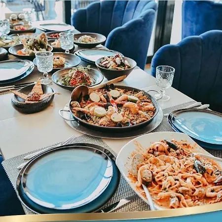 Hotel Royal Marina Luxe Hotel & Casino & Yacht Port Kyrenia (Northern Cyprus)