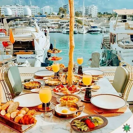 Hotel Royal Marina Luxe Hotel & Casino & Yacht Port Kyrenia (Northern Cyprus)