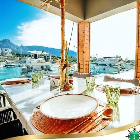 Royal Marina Luxe Hotel & Casino & Yacht Port Hotel