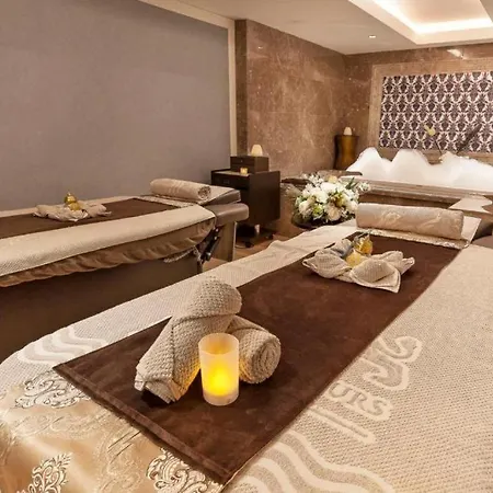 Hotel Royal Marina Luxe Hotel & Casino & Yacht Port