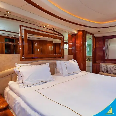 Royal Marina Luxe Hotel & Casino & Yacht Port