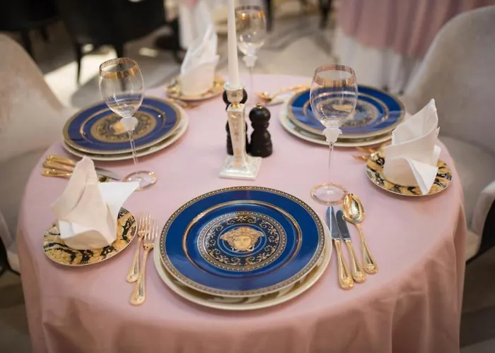 ホテル Royal Marina Luxe Hotel & Casino & Yacht Port キレニア