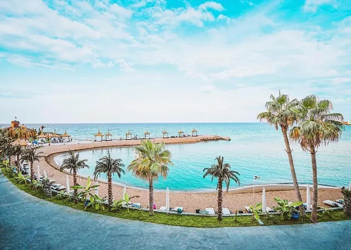 Royal Marina Luxe Hotel & Casino & Yacht Port 5*