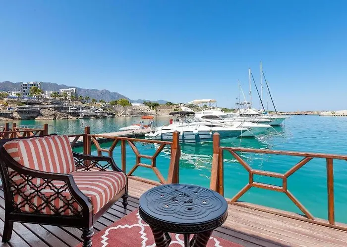 ホテル Royal Marina Luxe Hotel & Casino & Yacht Port