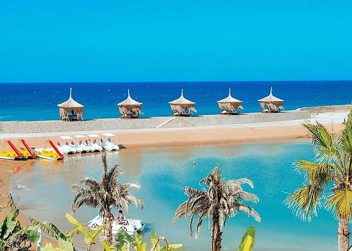 ホテル Royal Marina Luxe Hotel & Casino & Yacht Port キレニア