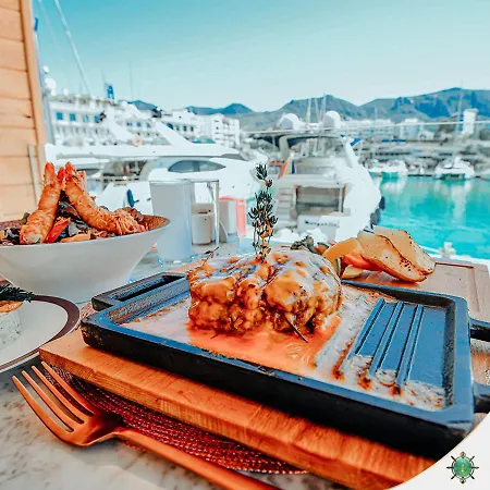 Royal Marina Luxe Hotel & Casino & Yacht Port 5* Κερύνεια