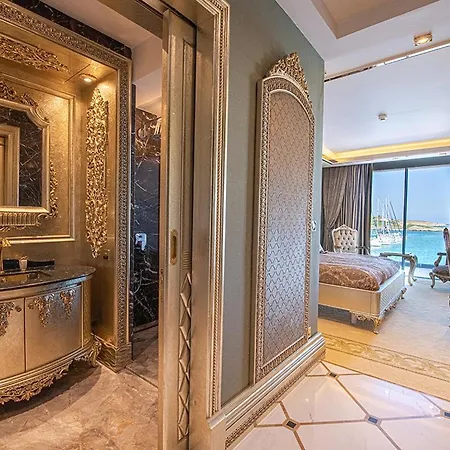 Royal Marina Luxe Hotel & Casino & Yacht Port 5* Κερύνεια