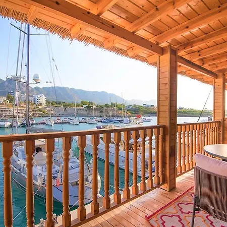 Royal Marina Luxe Hotel & Casino & Yacht Port 5*